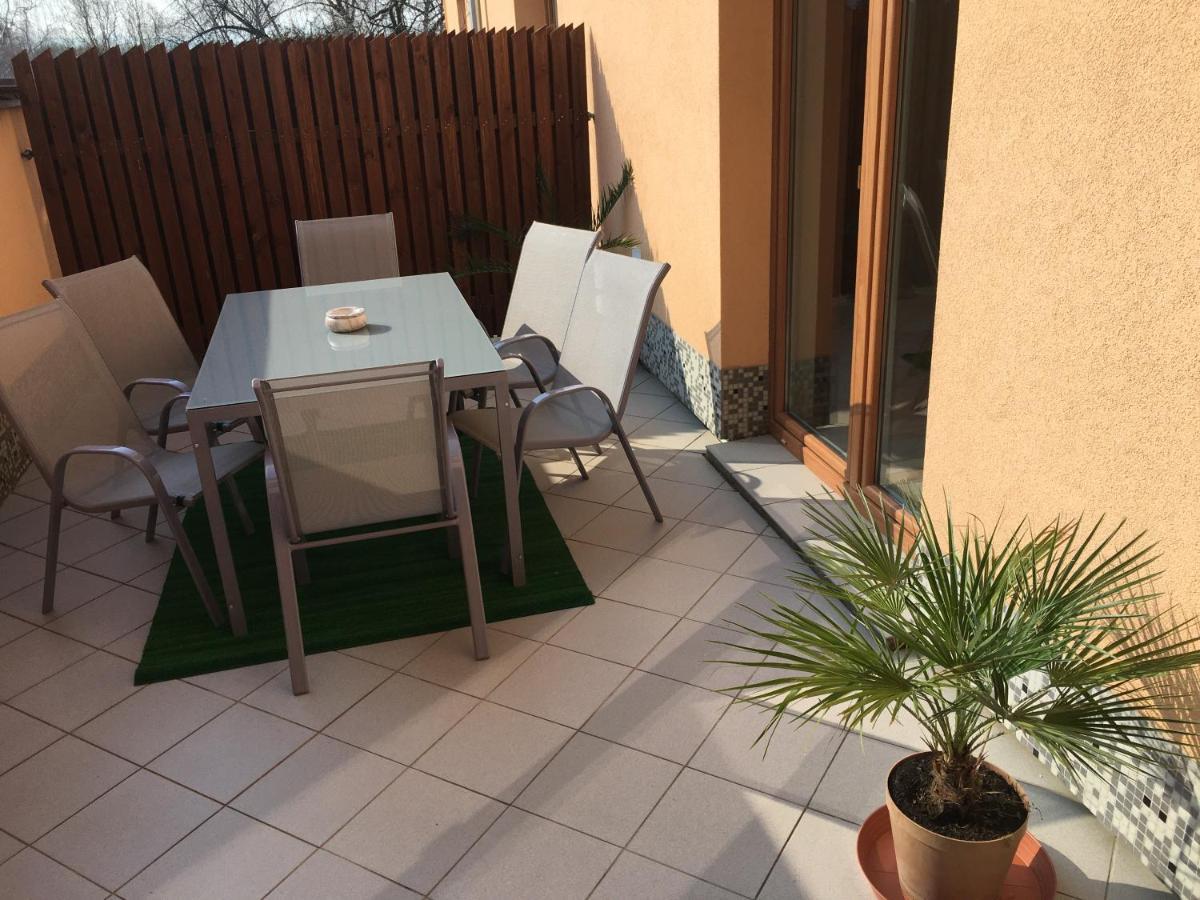 Apartman Slunecnice S Terasou Чеське Будєйовіце Екстер'єр фото