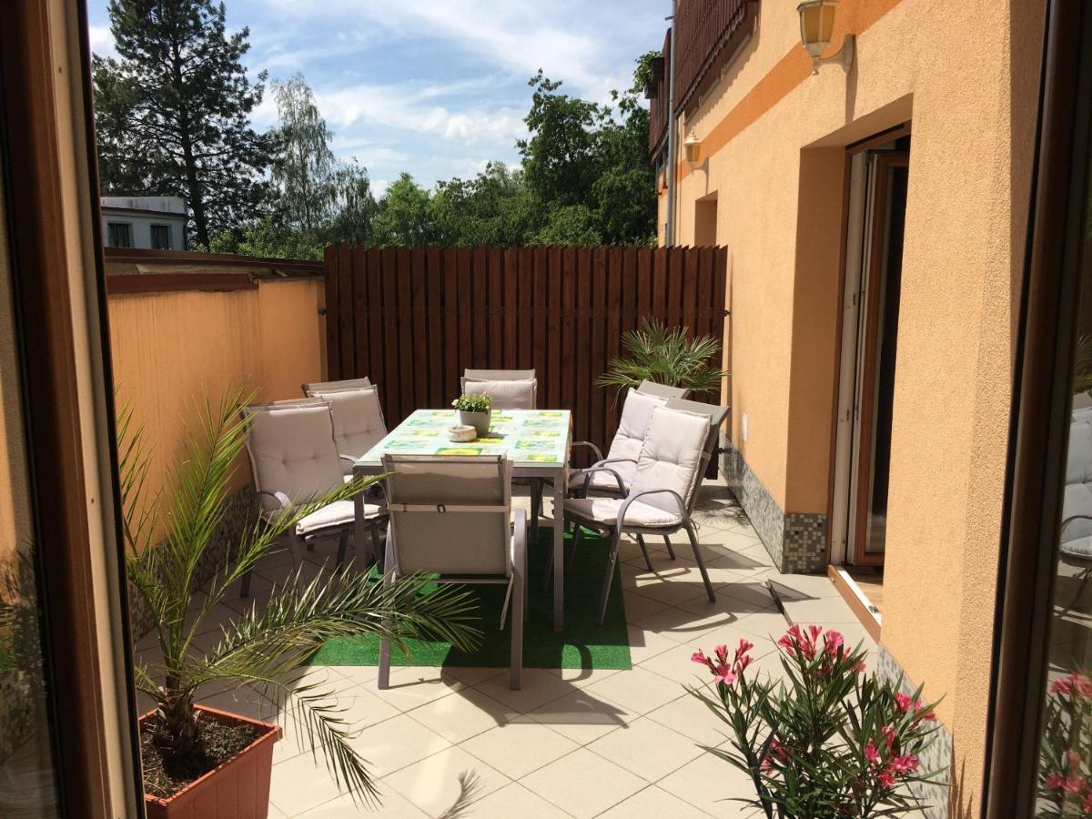Apartman Slunecnice S Terasou Чеське Будєйовіце Екстер'єр фото